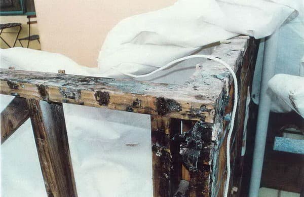 Flat Top Balustrade Resulting Damage Risk House - Flat Top Balustrade Resulting Damage