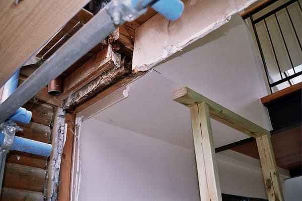 Downpipe Onto Roof Resulting Damage Risk House - Downpipe Onto Roof Resulting Damage