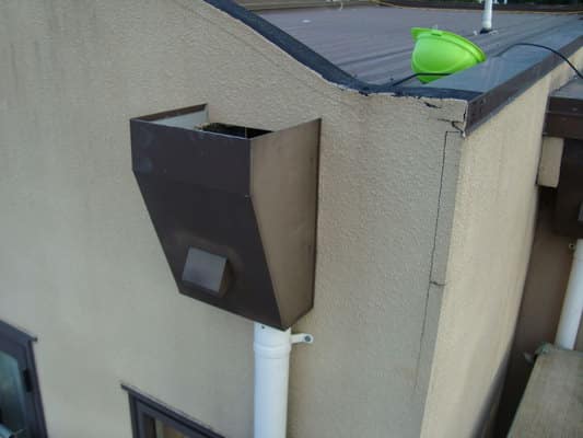 Risk House - Roof Rainhead Defect